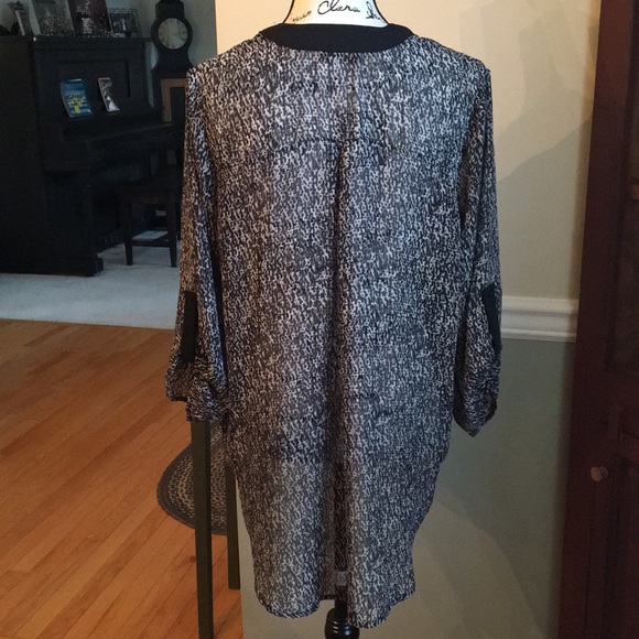 Sheer black, gray and ivory top - Picture 3 of 6